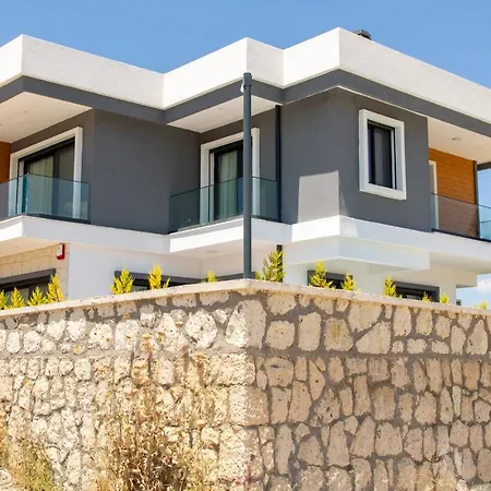 Amazing Villa With Private Pool In Alacati Cesme Alaçatı